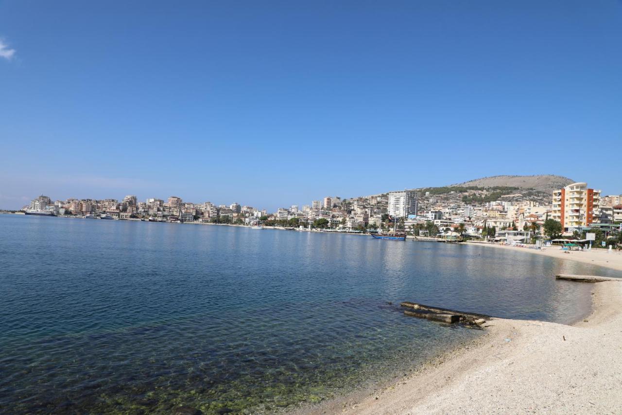 Luxury Seafront Apartments Sarandë Eksteriør billede